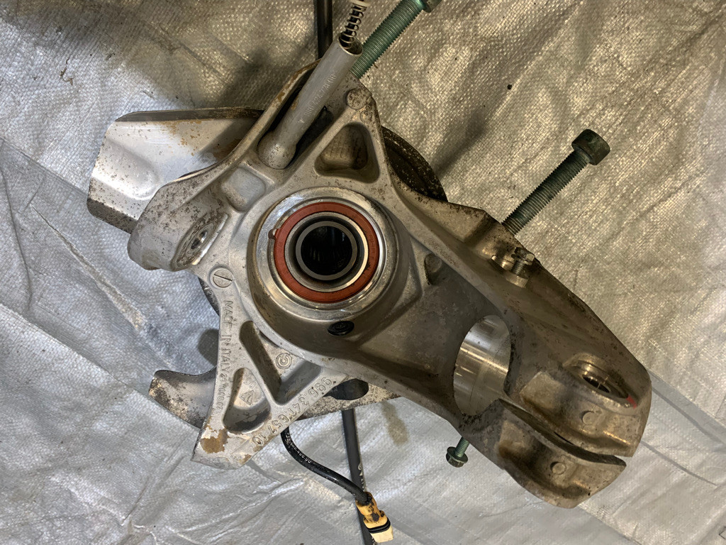 1997-2004 Porsche 986 Boxster Passenger Rear Spindle Hub w