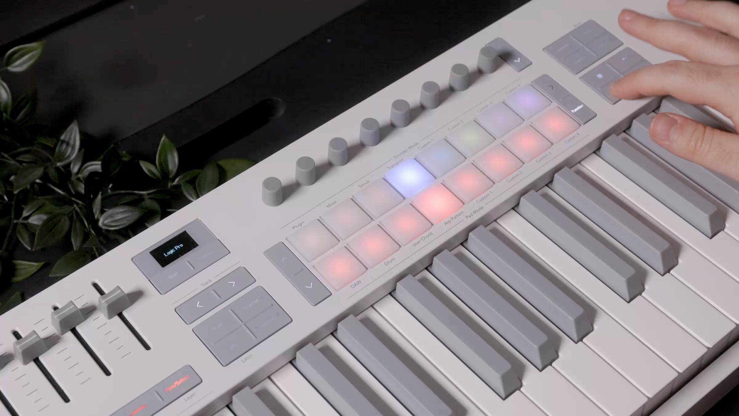 Launchkey 37 MK4 | Novation