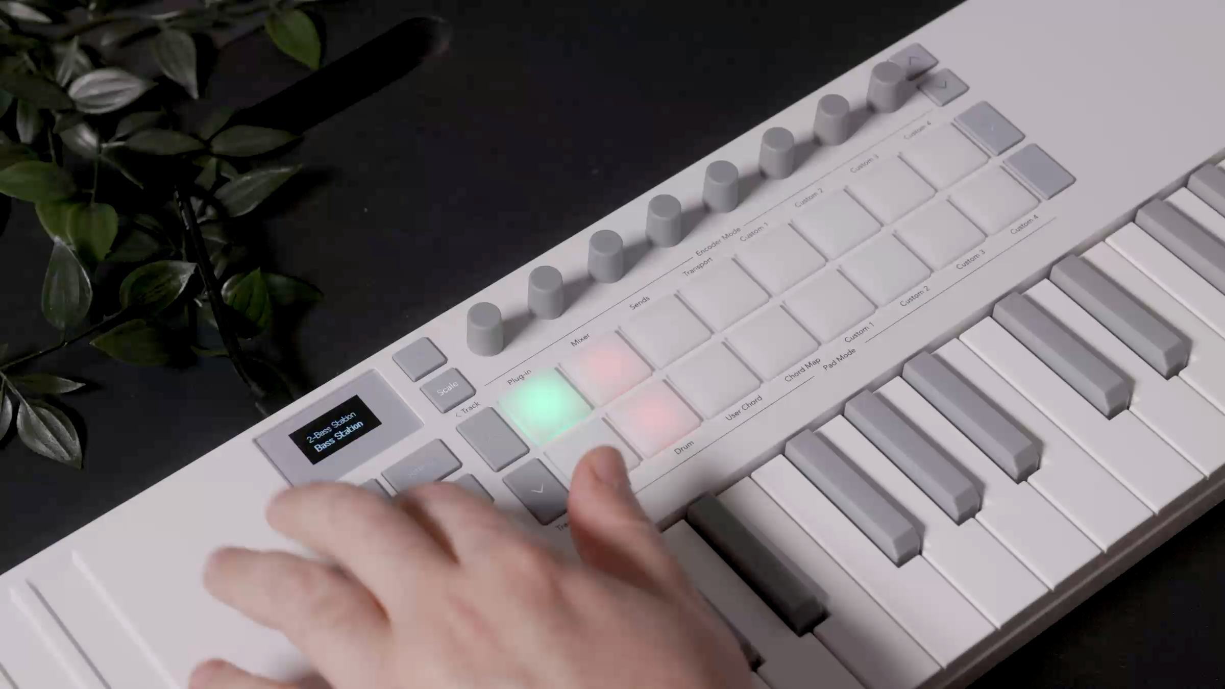 Launchkey Mini 25 MK4 | Novation