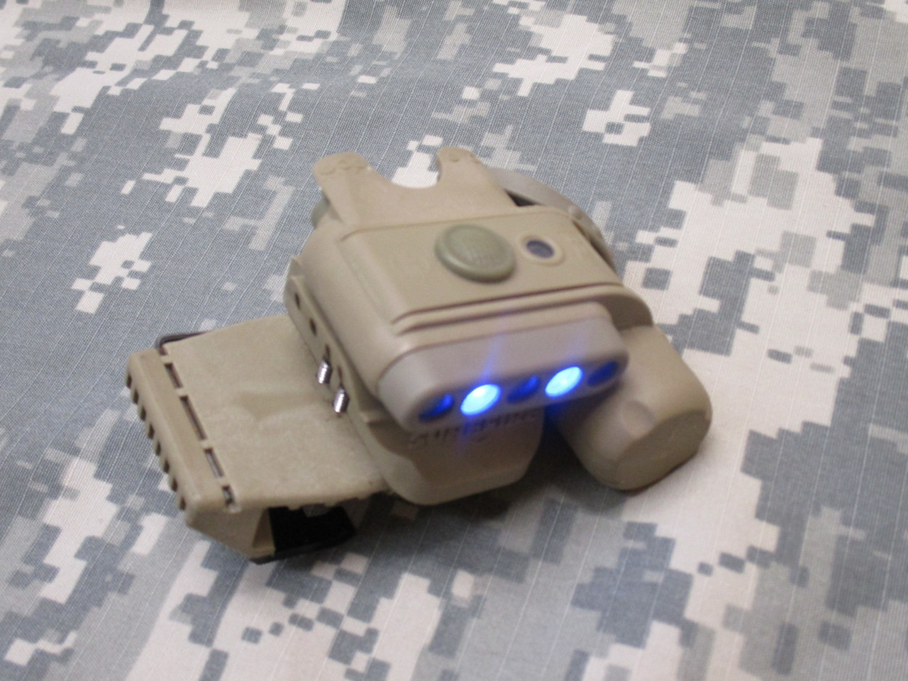 NEW TAN SUREFIRE HELMET LIGHT WHITE/BLUE - IR STROBE ACH/MICH