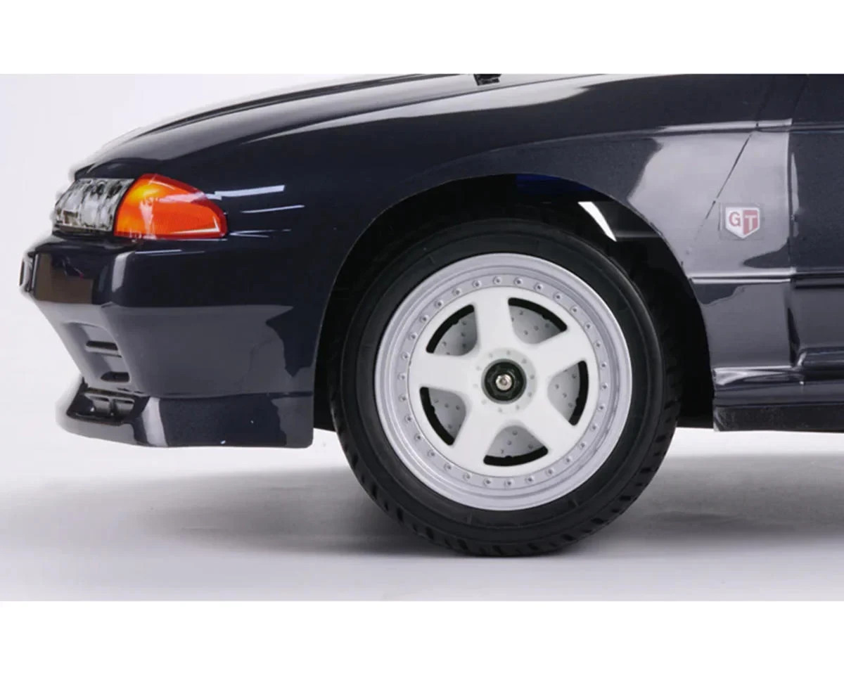 RC 1/8 NISSAN SKYLINE GT-R Nismo Brushless -RTR-