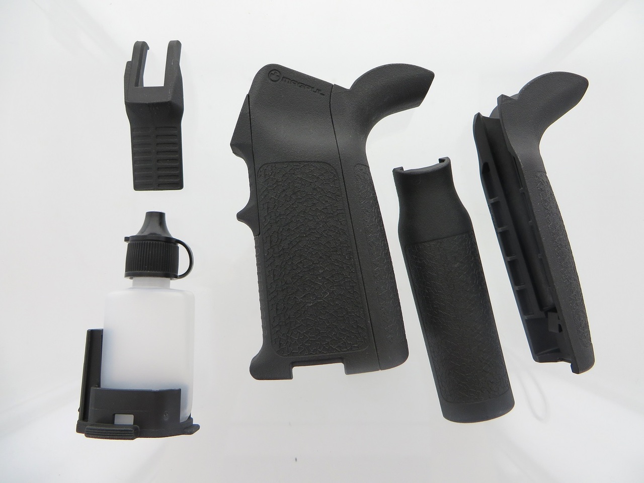 Magpul MIAD Gen 1.1 AR Grip Kit (Type 1) - Black - ROG Tactical