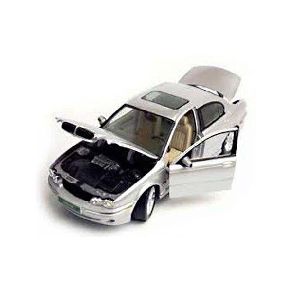 ジャガー X タイプ ミニカー 1/18 マイスト MAISTO - JAGUAR - X-TYPE