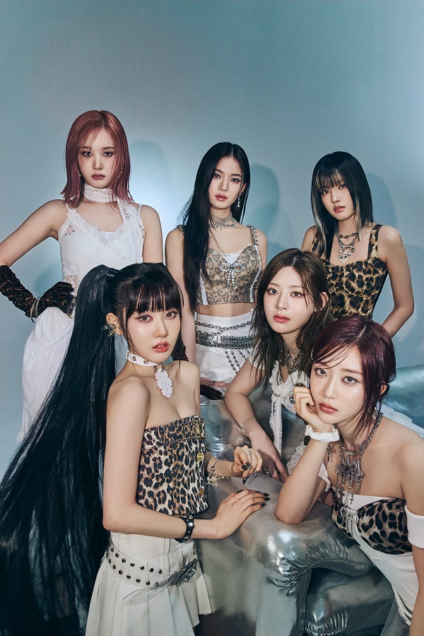 STAYC｜韓国ファーストフルアルバム『Metamorphic』リリース！｜CD対象