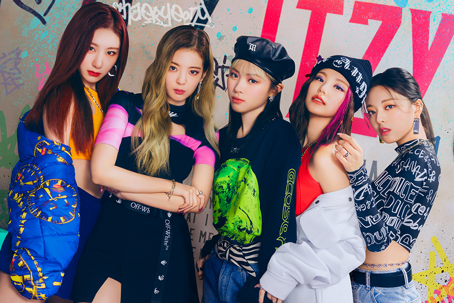 ITZY｜JAPAN DEBUT BEST ALBUM 『IT'z ITZY』12月22日発売 - TOWER
