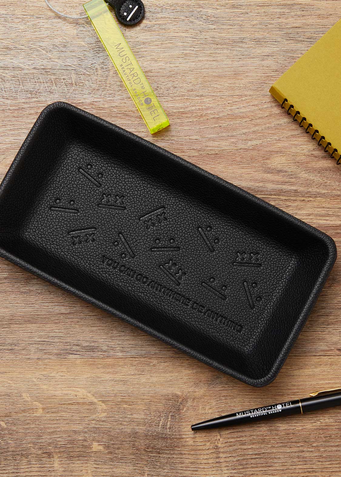 ビューティフルシャドーズーム｜トレー｜グラニフ(graniph)公式