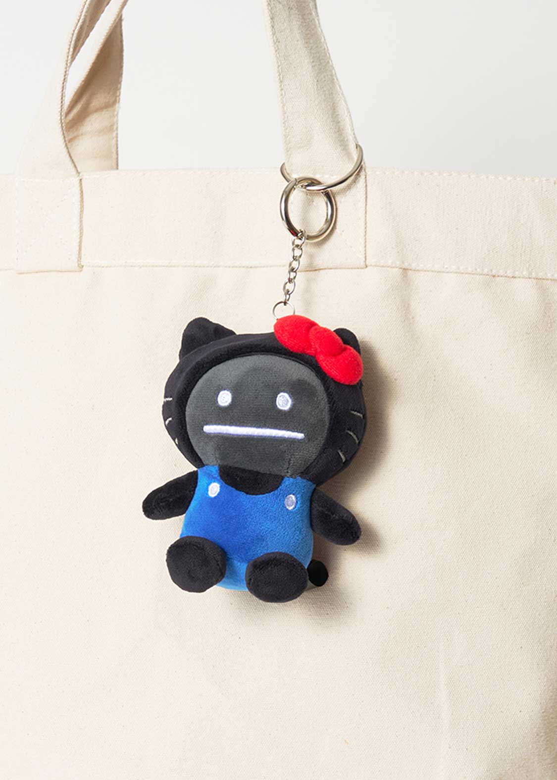 追加予約：4月28日以降順次発送】おすわり HELLO SHADOW｜チャーム