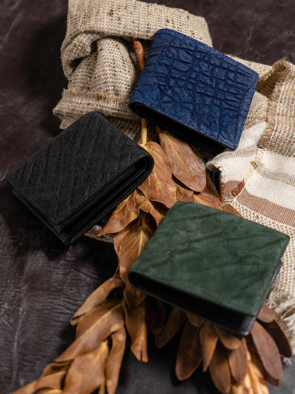 エレファントレザー オープンスモールウォレット（ホックレス二つ折り