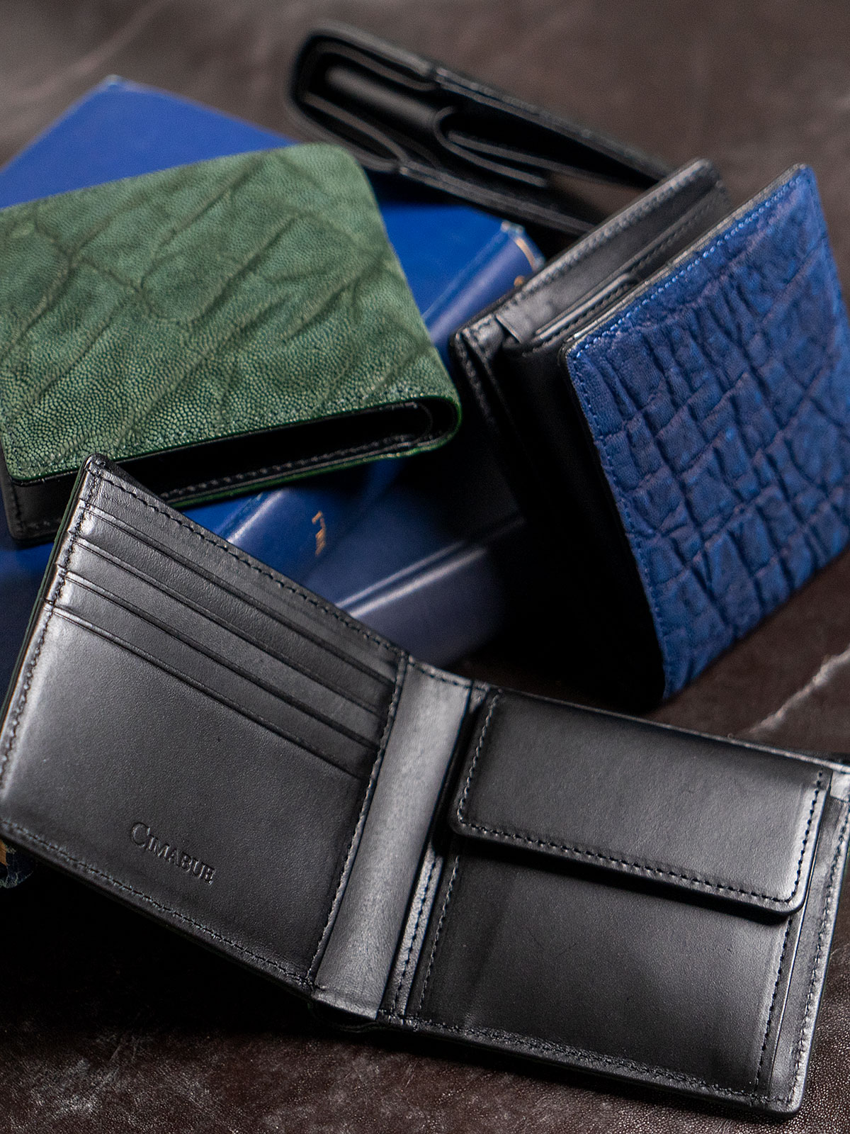 エレファントレザー オープンスモールウォレット（ホックレス二つ折り