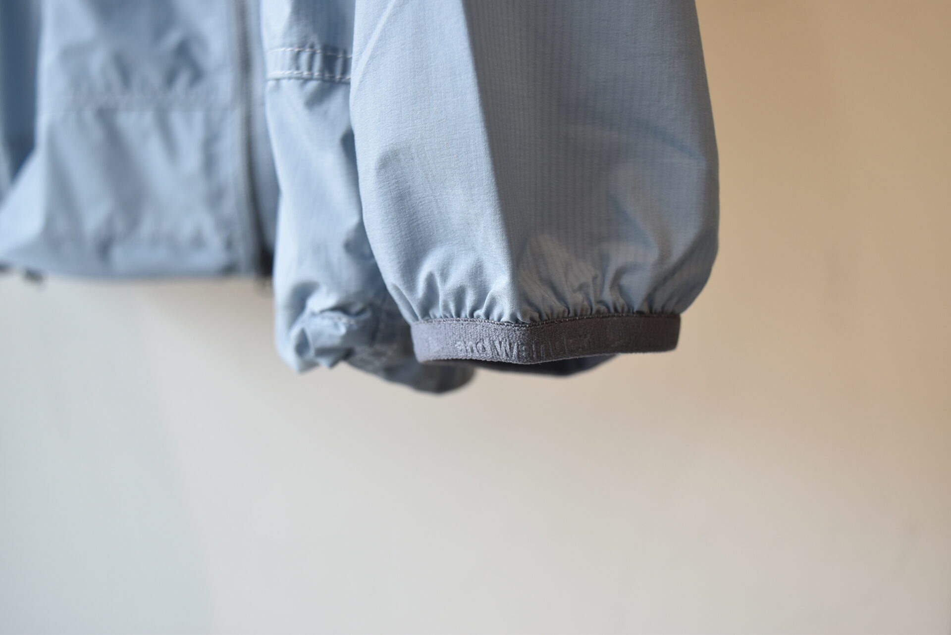 and wander アンドワンダー PERTEX wind jacket (5744221104) | circle