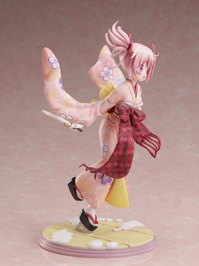 マギアレコード」鹿目まどかが晴着姿でフィギュアに―キュゥべえの