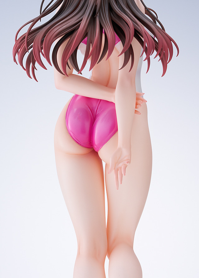 彼女、お借りします」水原千鶴が競泳水着姿でフィギュア化！ 美しい