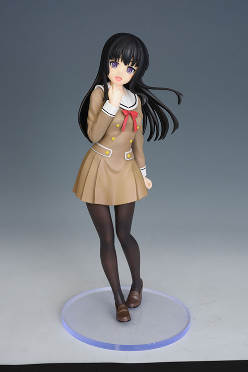 白金燐子」のフィギュアが全国のゲームセンターで展開―「Roseliaに