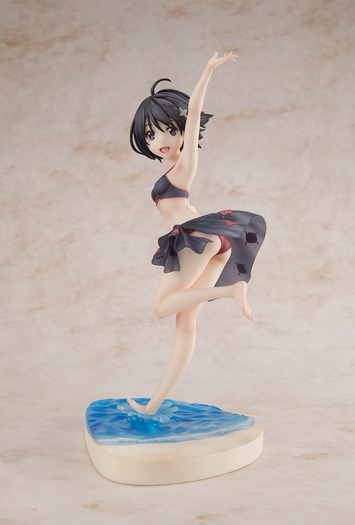 防振り2」メイプルが鎧を脱いだら… サリーと一緒に“水着”フィギュア化