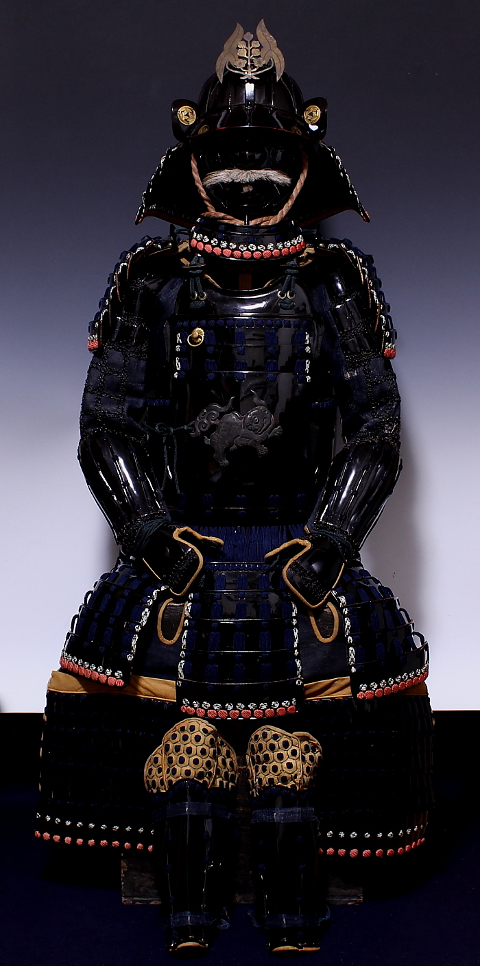 黒漆厚煉革仕立具足 江戸期 | 伝統的甲冑や刀剣武具・鎧・古美術品の