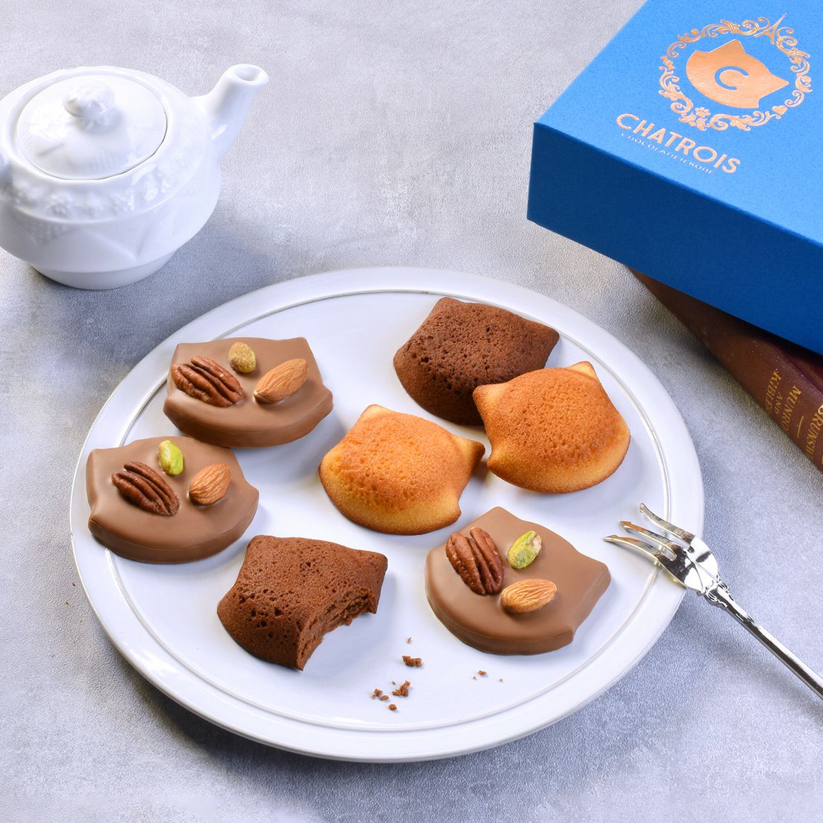 子猫たちのお茶会 （フィナンシェ）｜猫スイーツ・猫モチーフお菓子