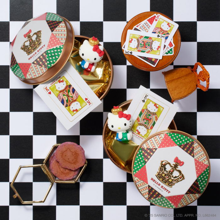 王冠ハローキティのフィギュア入り！ガラス絵で描いたレトロなハロー