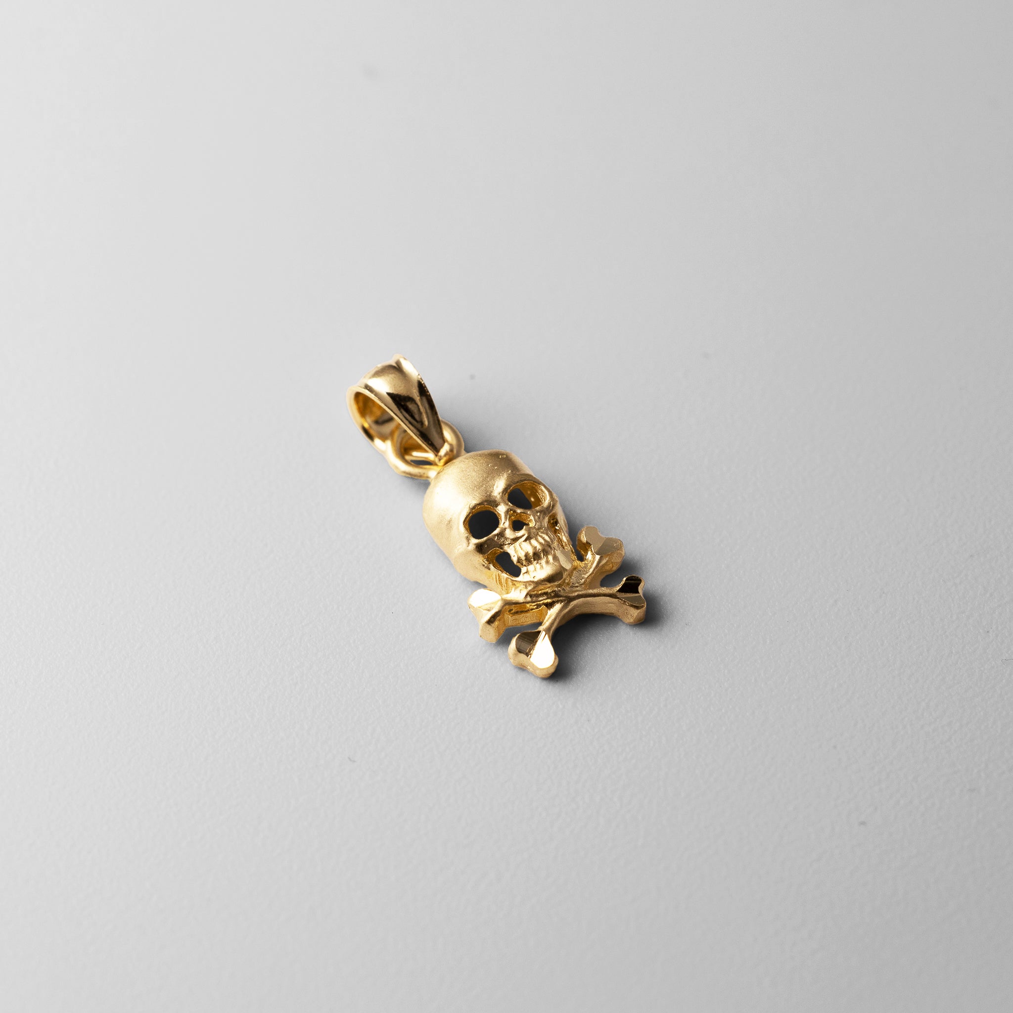 14K Gold Skull and Crossbones Pendant - Model K3163 | Charlie & Co