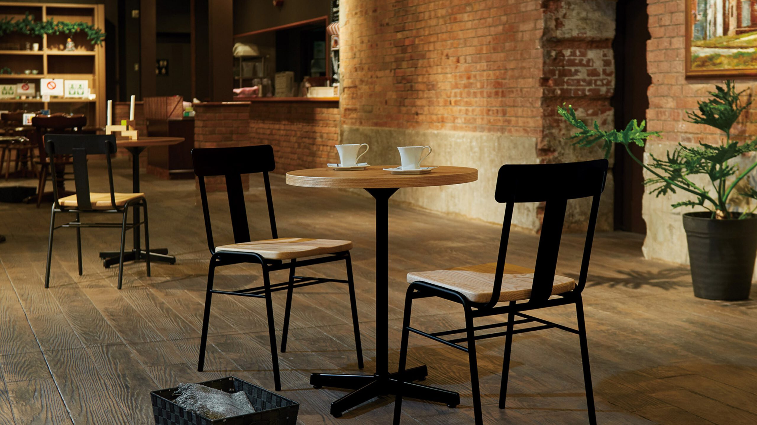 桜屋工業株式会社｜家庭用家具と業務用家具