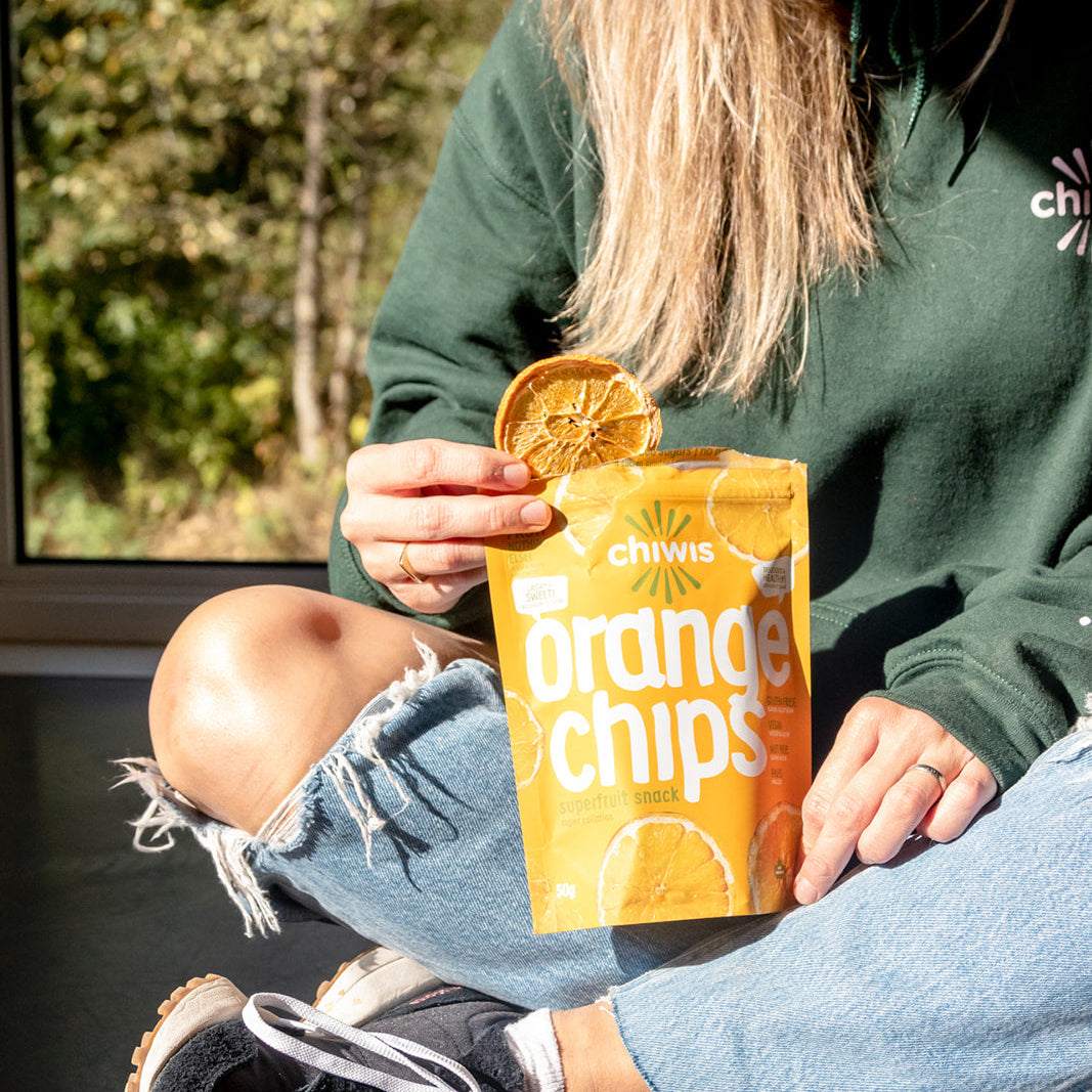 White Chocolate Drizzled Orange Chips – Chiwis