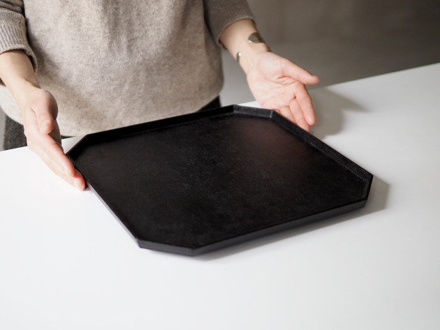 蝶野秀紀 八角盆（黒・正方形・和紙貼）31cm角