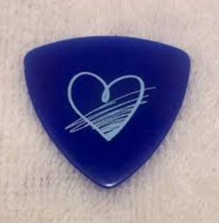 ミセスグリーンアップルの大森元貴さんが使ってるこのピックが何か教え