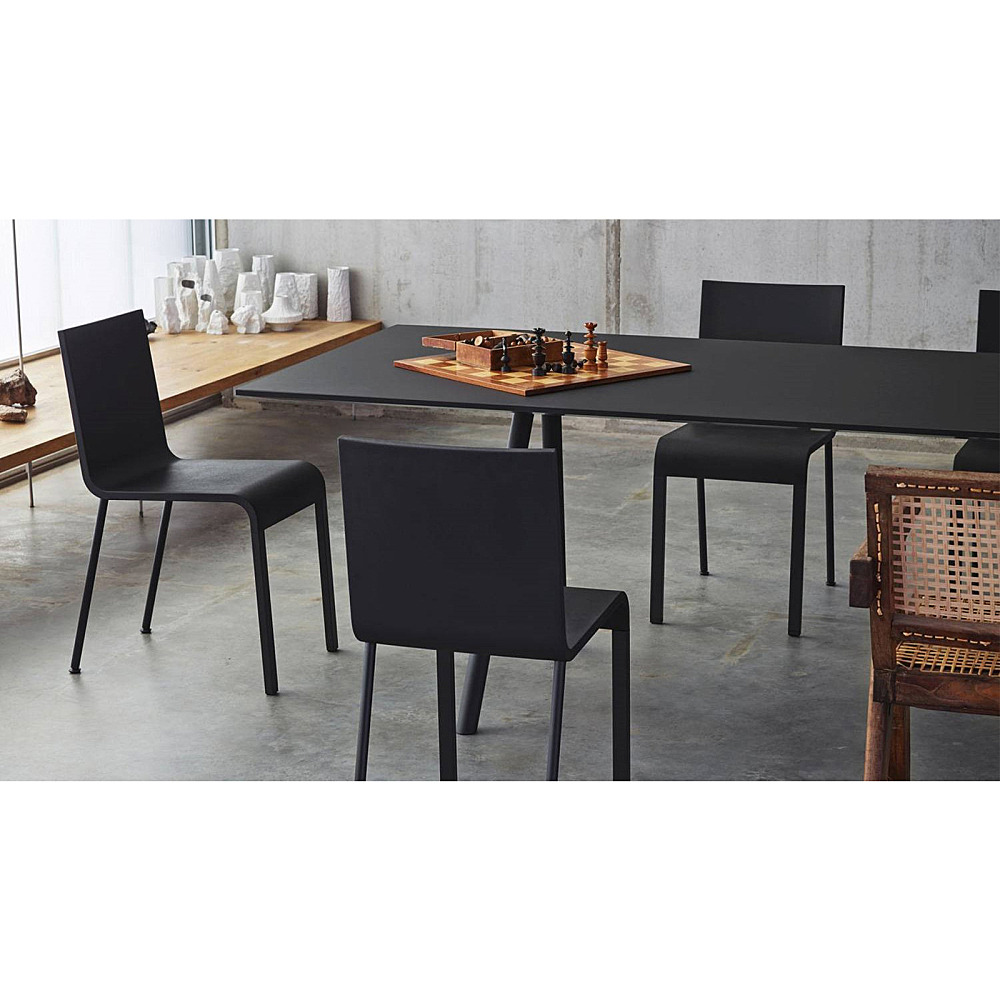 03｜ヴィトラ｜コンフォートQ｜阪急百貨店のインテリアショップ