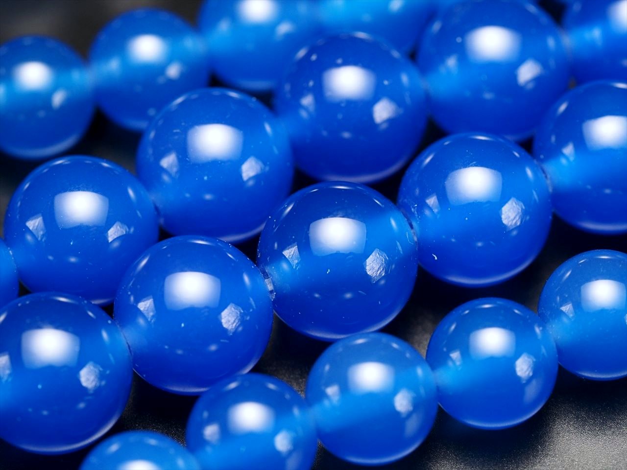 ブルーアゲートとは？産地・硬度と天然石の特徴