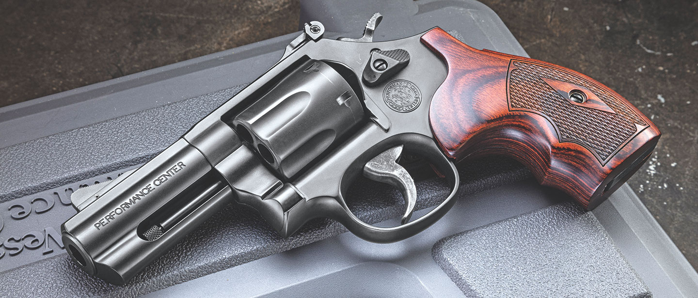Smith & Wesson Model 19 - Guns and Ammo