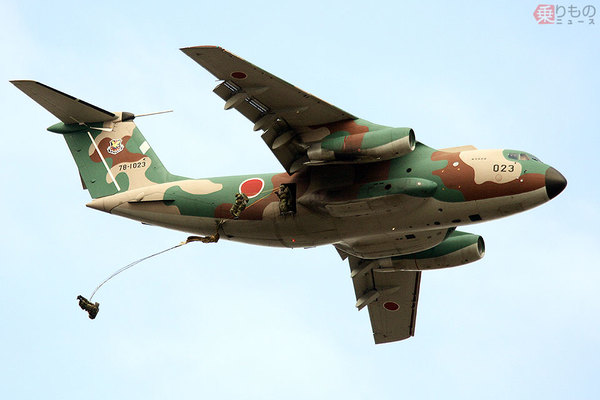 日本初の多発ジェット機 川崎「C-1」初飛行 - 1970.11.12 輸送機らしく