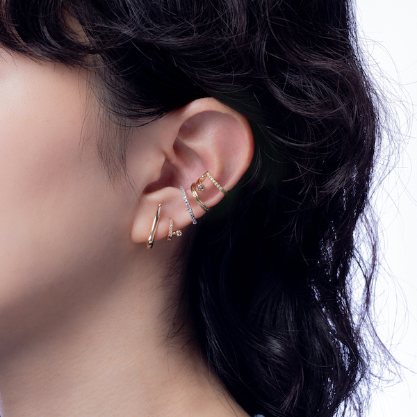 EQUINOX - ピラミッド ホワイトアゲート ナロー ピアス