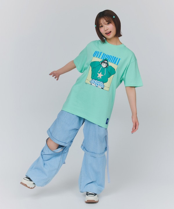 over print】HOODIE GIRL TEE (古塔つみ)｜CONVERSE TOKYO (コンバース