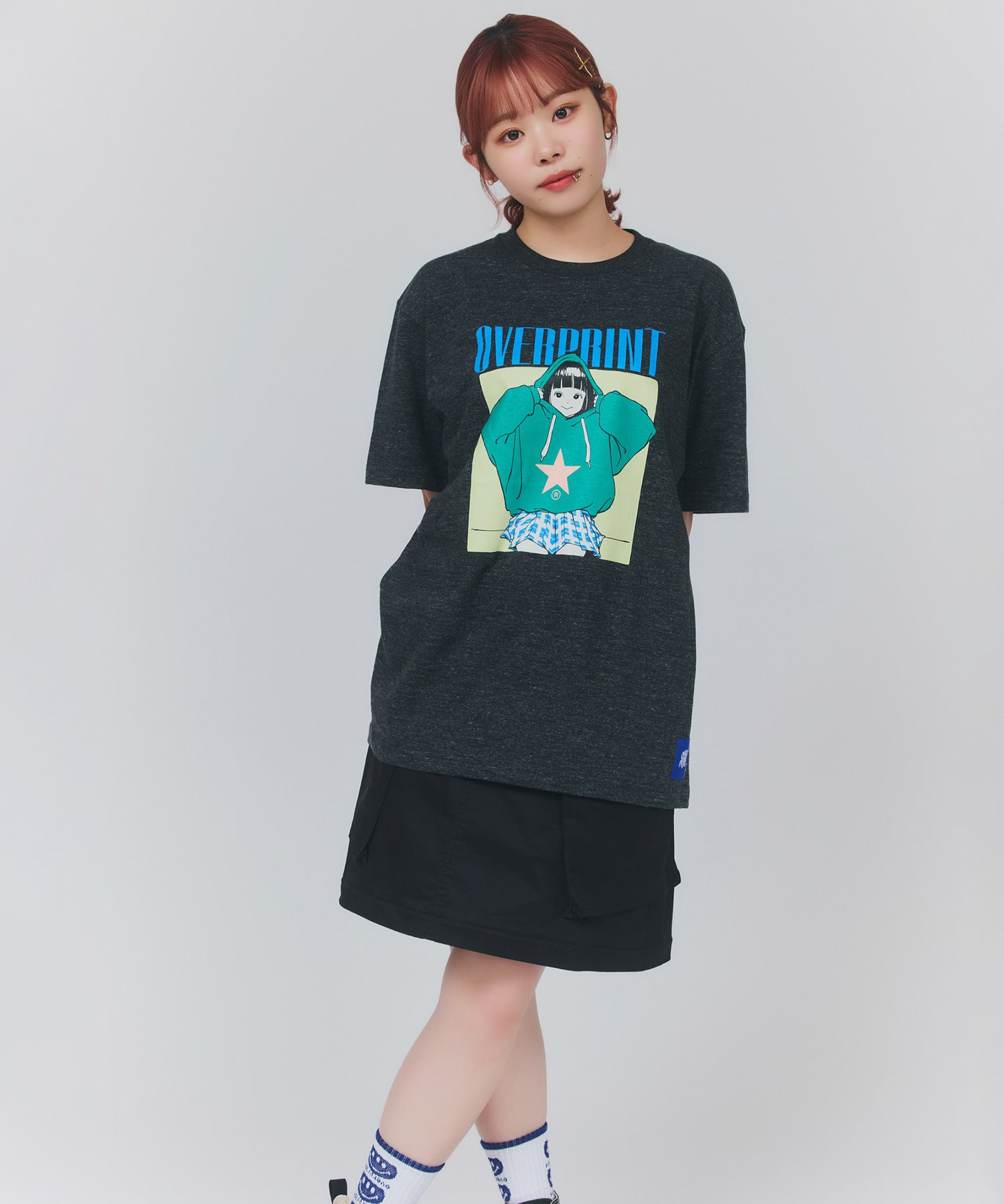 over print】HOODIE GIRL TEE (古塔つみ)｜CONVERSE TOKYO (コンバース