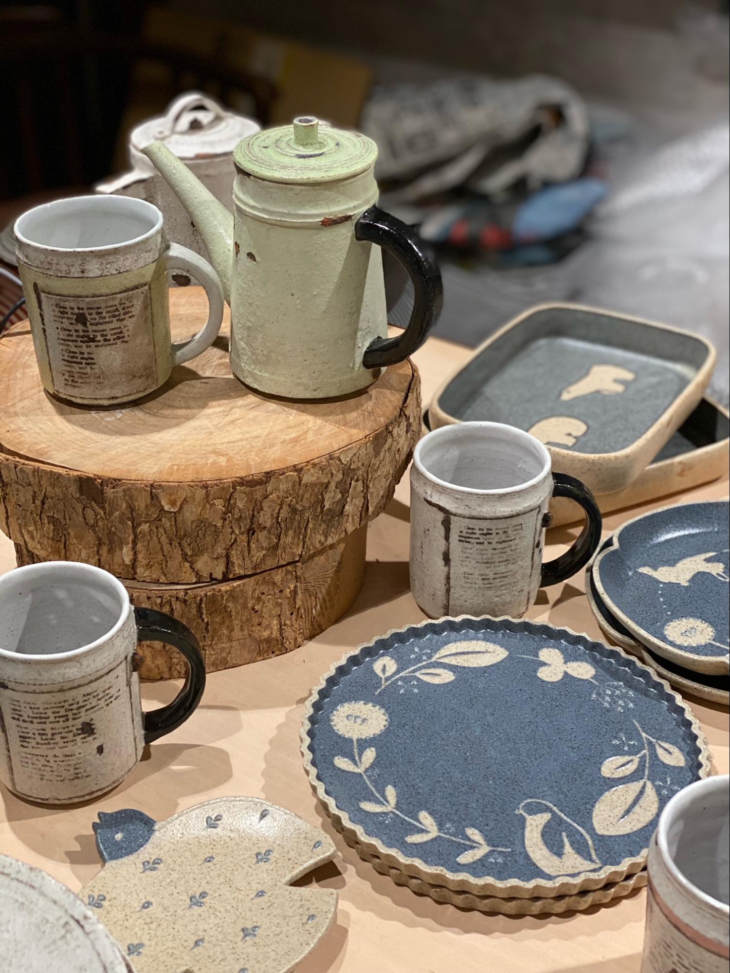 苔色工房 - 作家紹介 - 手作りの陶器と雑貨を扱うお店「空菴（くうあん