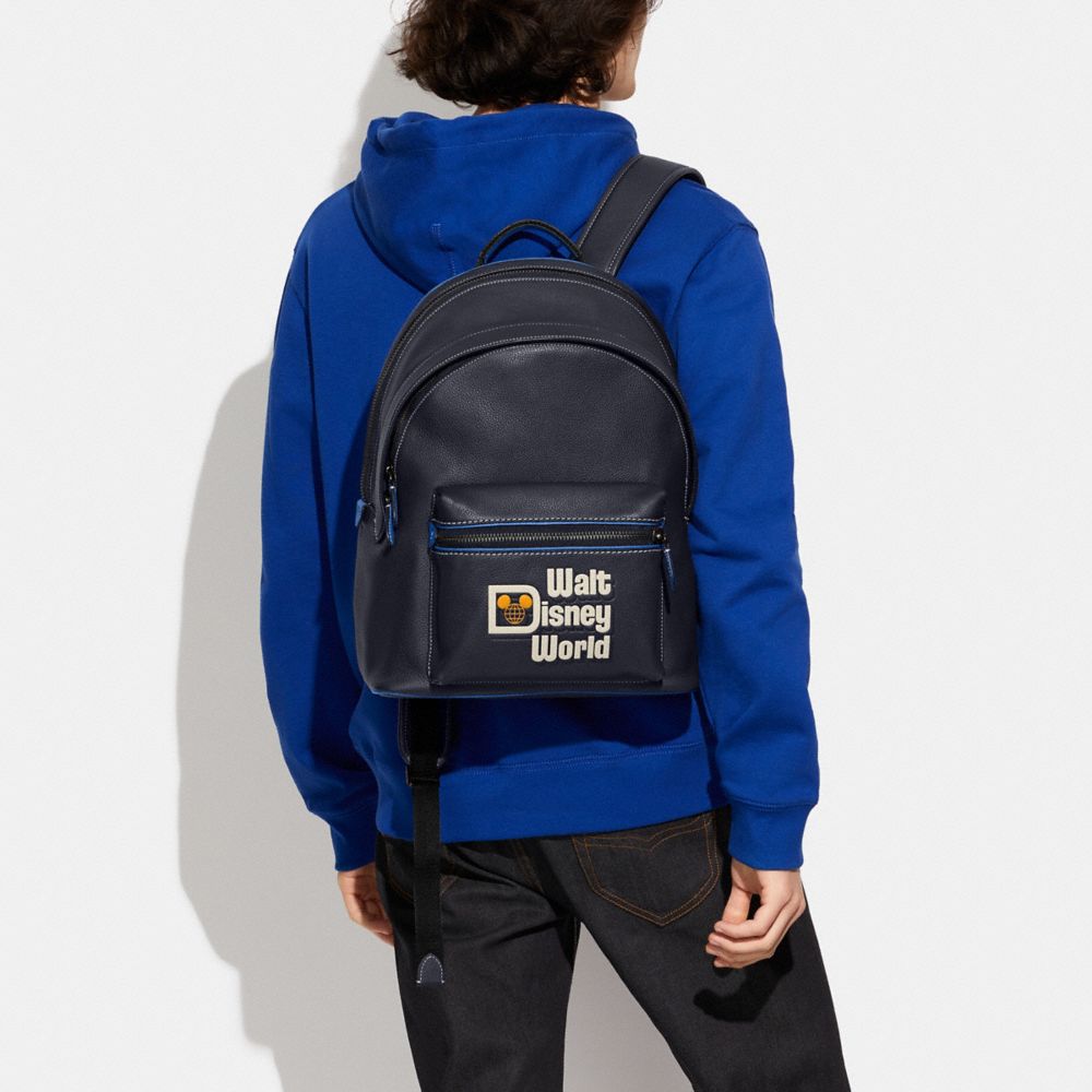 公式】COACH – コーチ | 【DISNEY x COACH】チャーター バックパック
