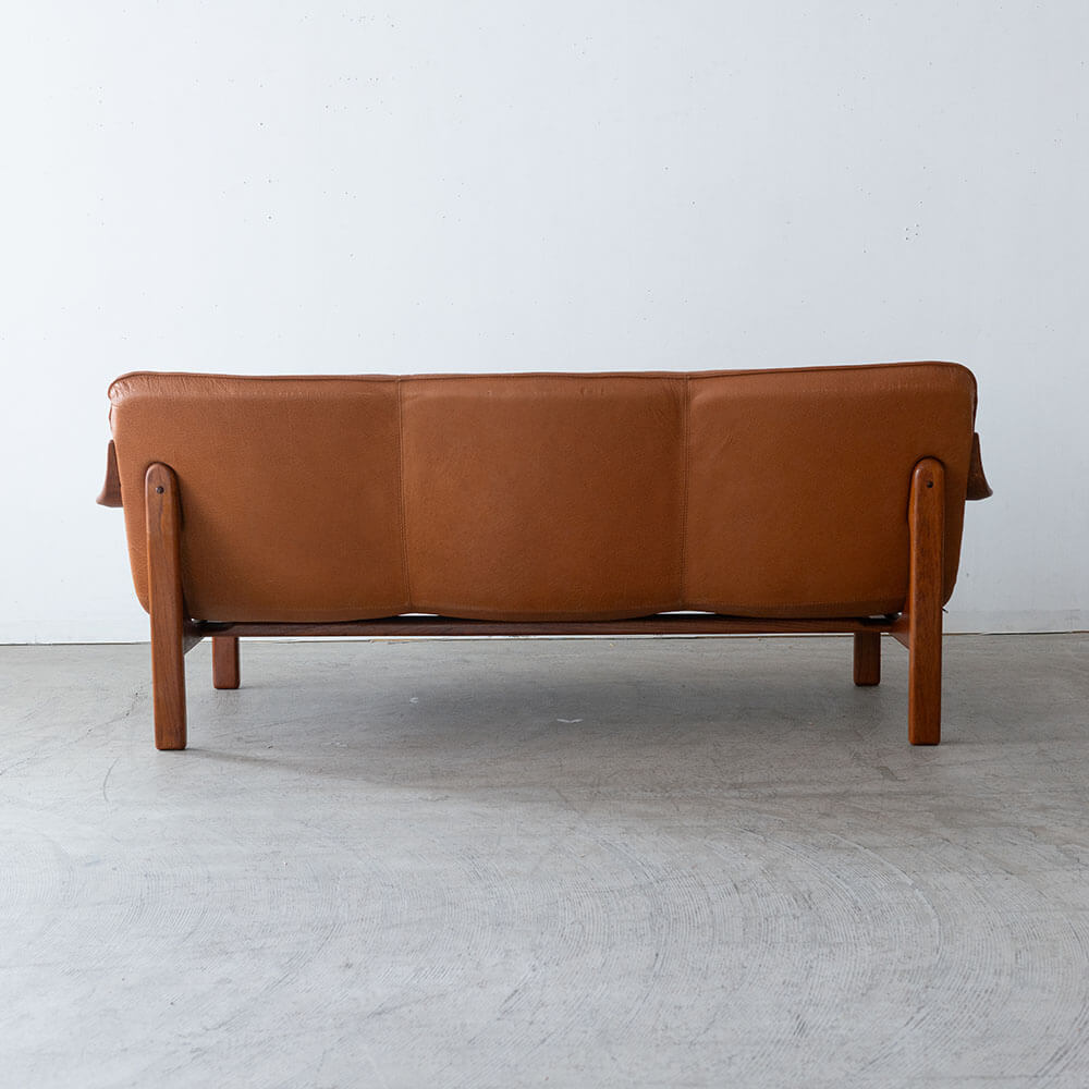 アップサイクル品］ BERG FURNITURE 3Pソファ 本革 | cocochi ｜ 家具