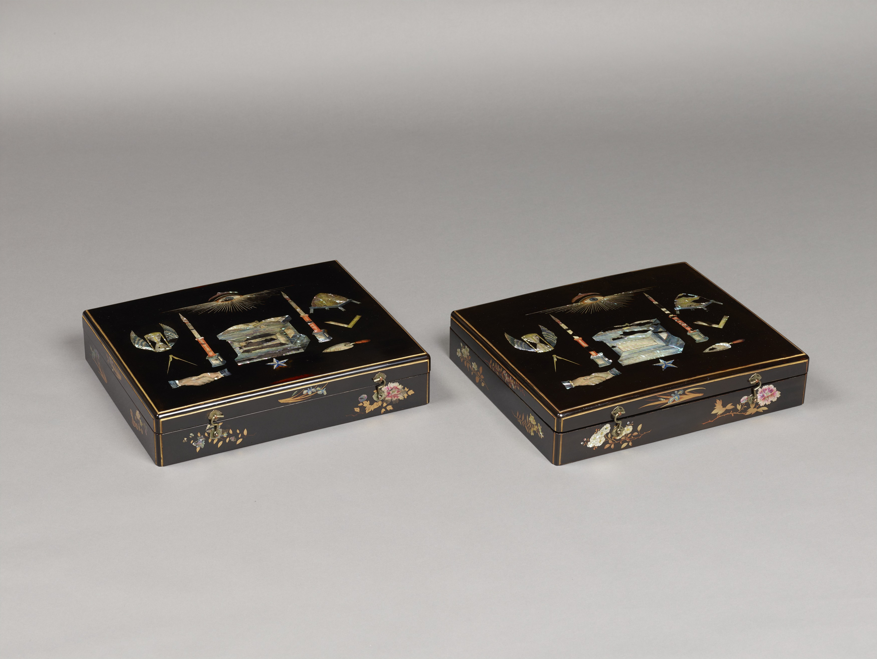 九州国立博物館 | 収蔵品データベース | 青貝細工フリーメイソン箱