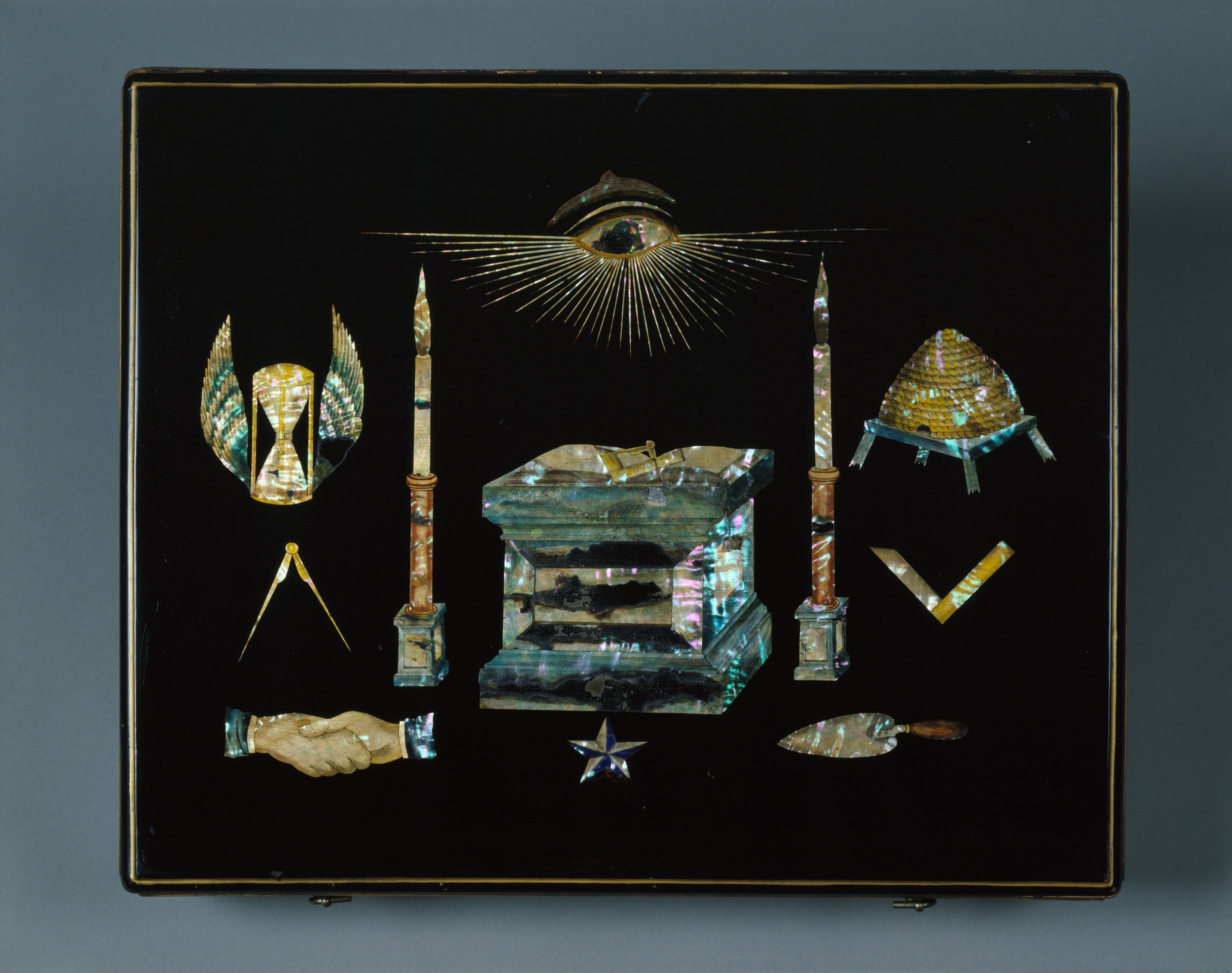 九州国立博物館 | 収蔵品データベース | 青貝細工フリーメイソン箱