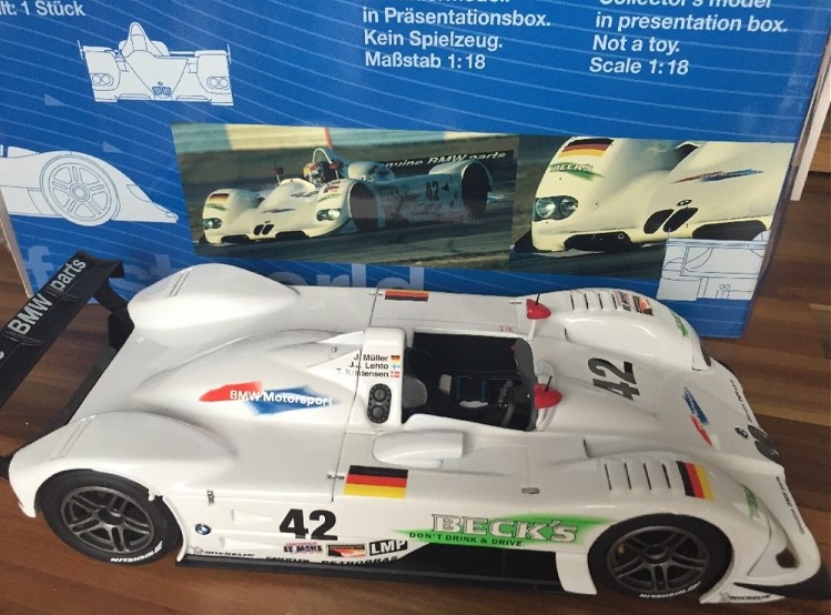 Collector Studio - Fine Automotive Memorabilia - 1/18 1999 BMW V12