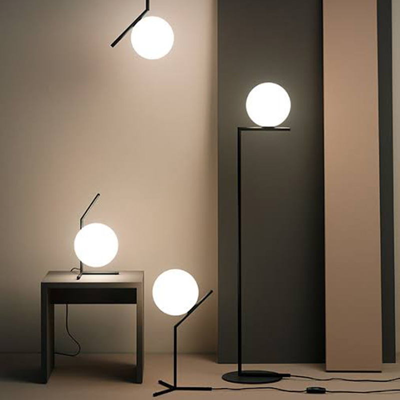 FLOS(フロス) IC F1 フロアランプ ブラス｜フロアーランプ | THE