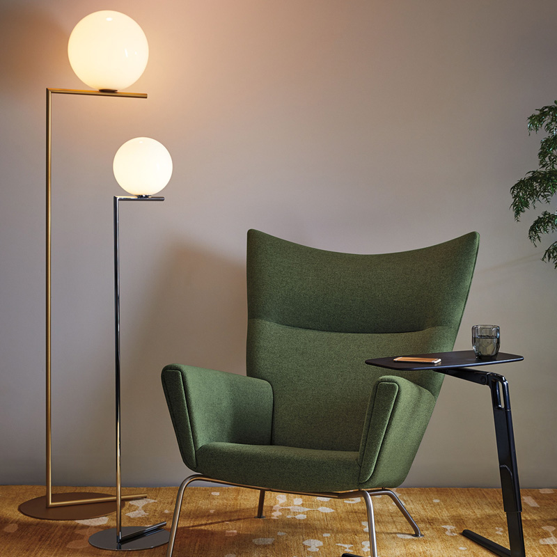 FLOS(フロス) IC F2 フロアランプ ブラック｜フロアーランプ | THE