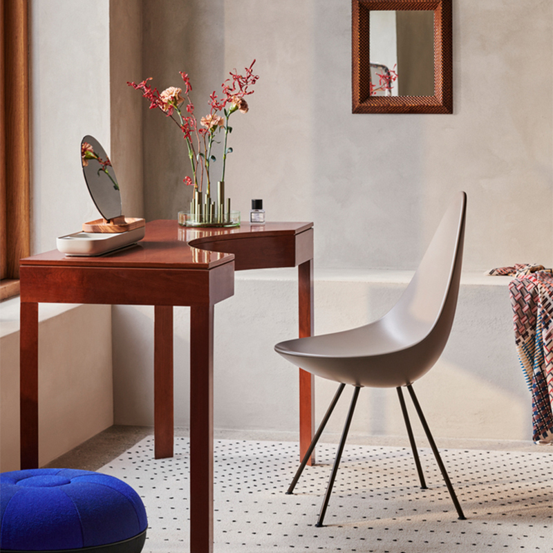 FRITZ HANSEN（フリッツ ハンセン）DROP CHAIR ディープクレイ