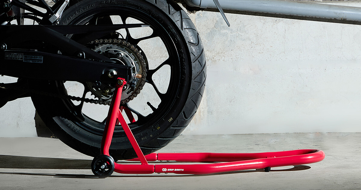 メンテナンスが楽になる「バイク用リアメンテナンススタンド L型」6月