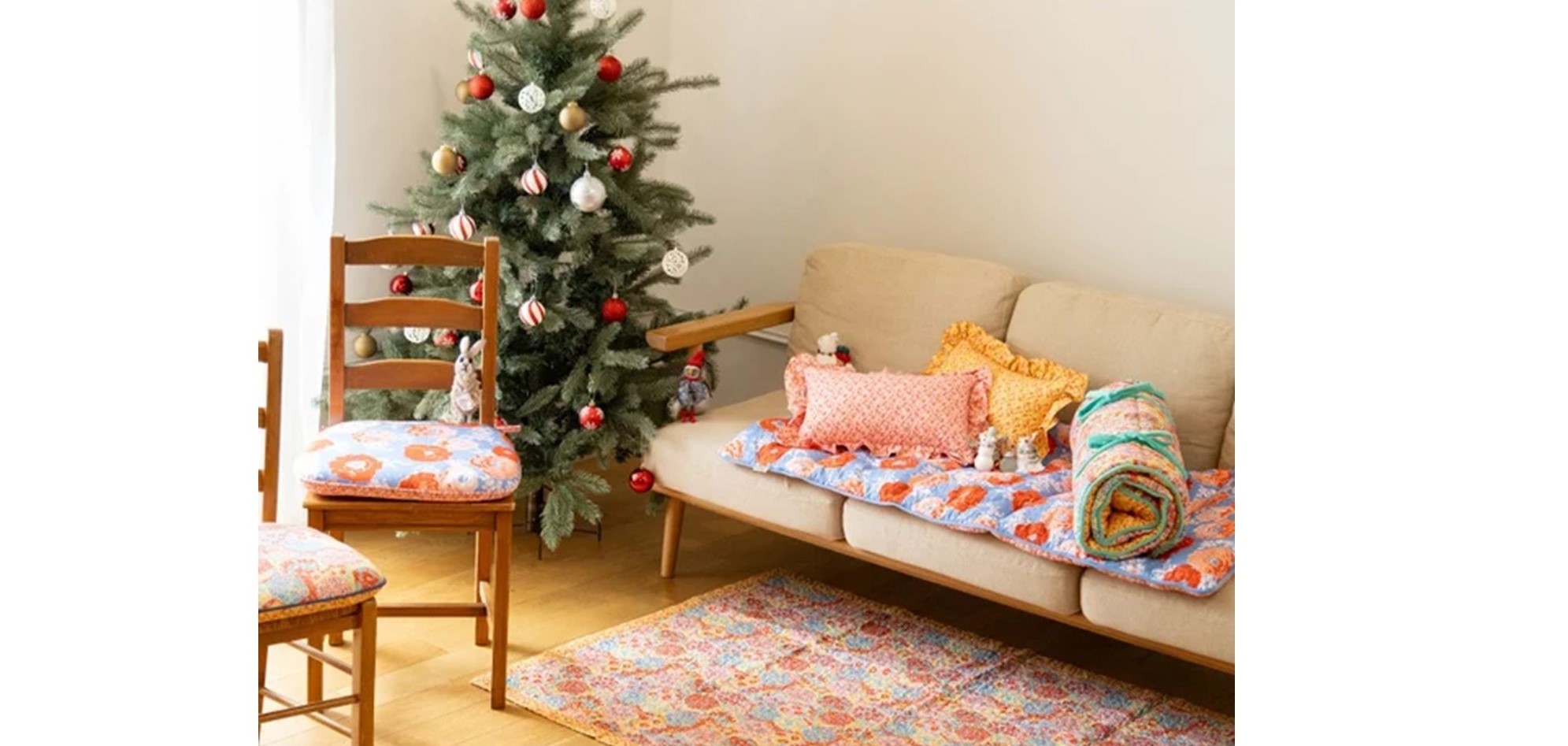 事業リリース LAURA ASHLEY】日本 公式ブランドサイト リニューアル