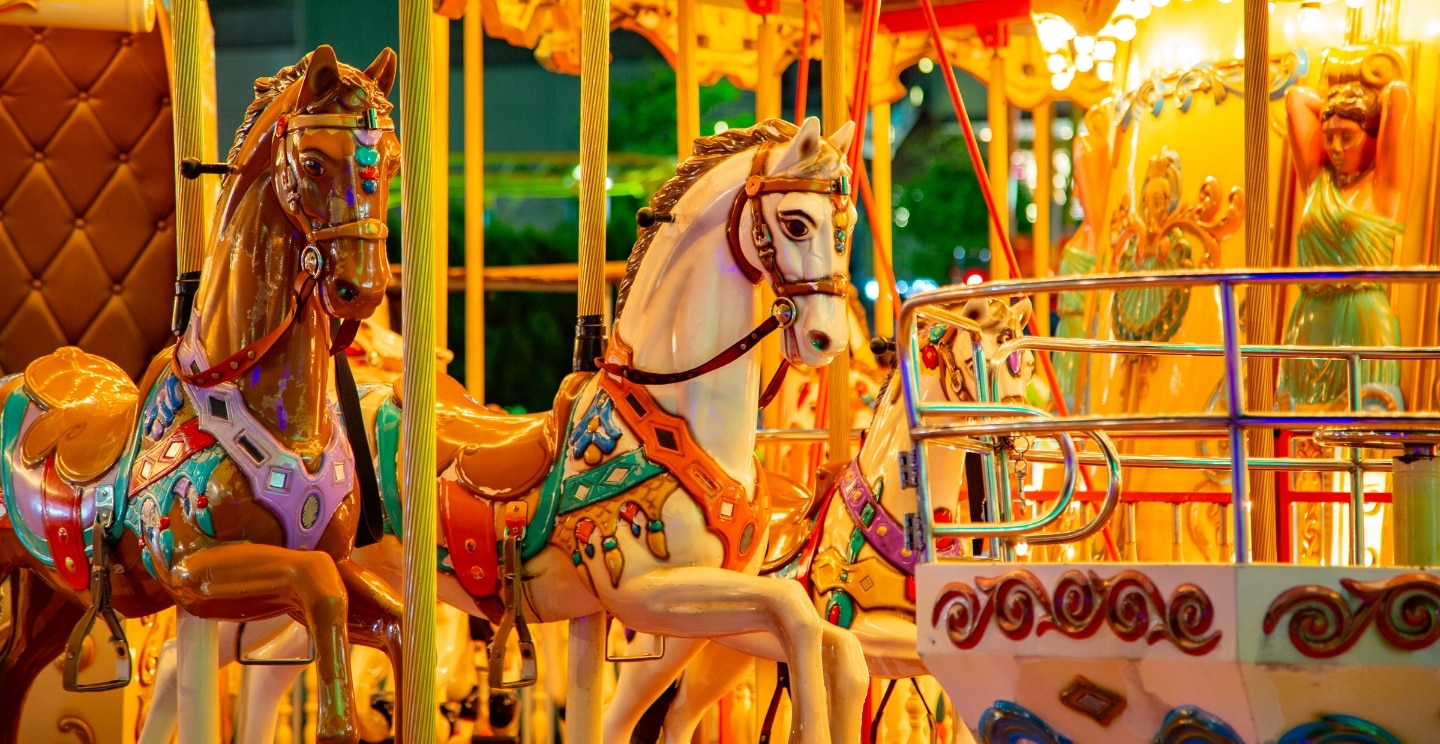 よこはまコスモワールド - 大観覧車が目印の都市型立体遊園地