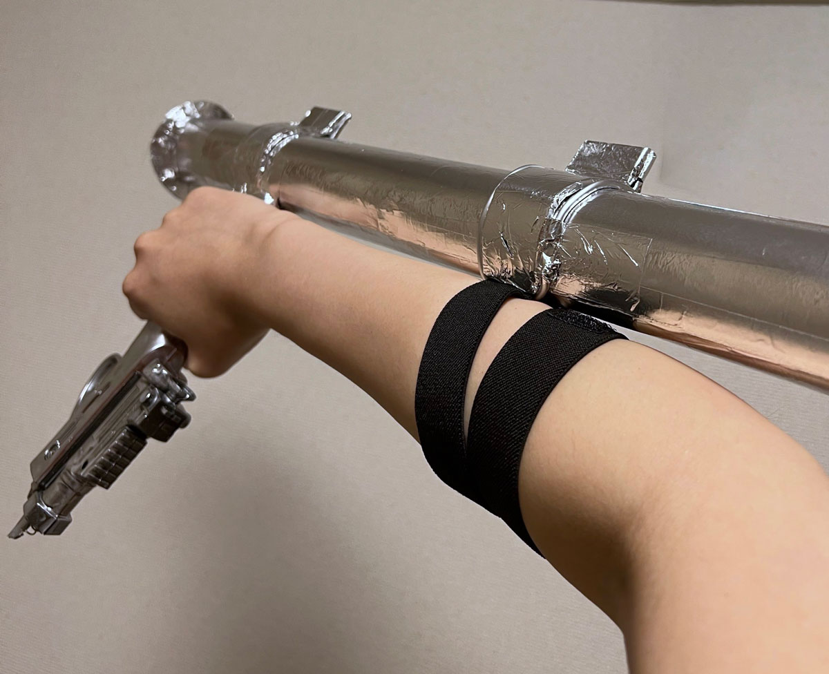 コスプレイヤーEVA『進撃の巨人』ハンジ・ゾエの次元を超える雷槍は