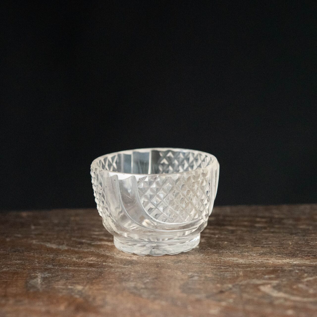 ガラス :: 曲線と魚子文 切子 ギヤマン ガラス盃 | COTTOU.JP 骨董の