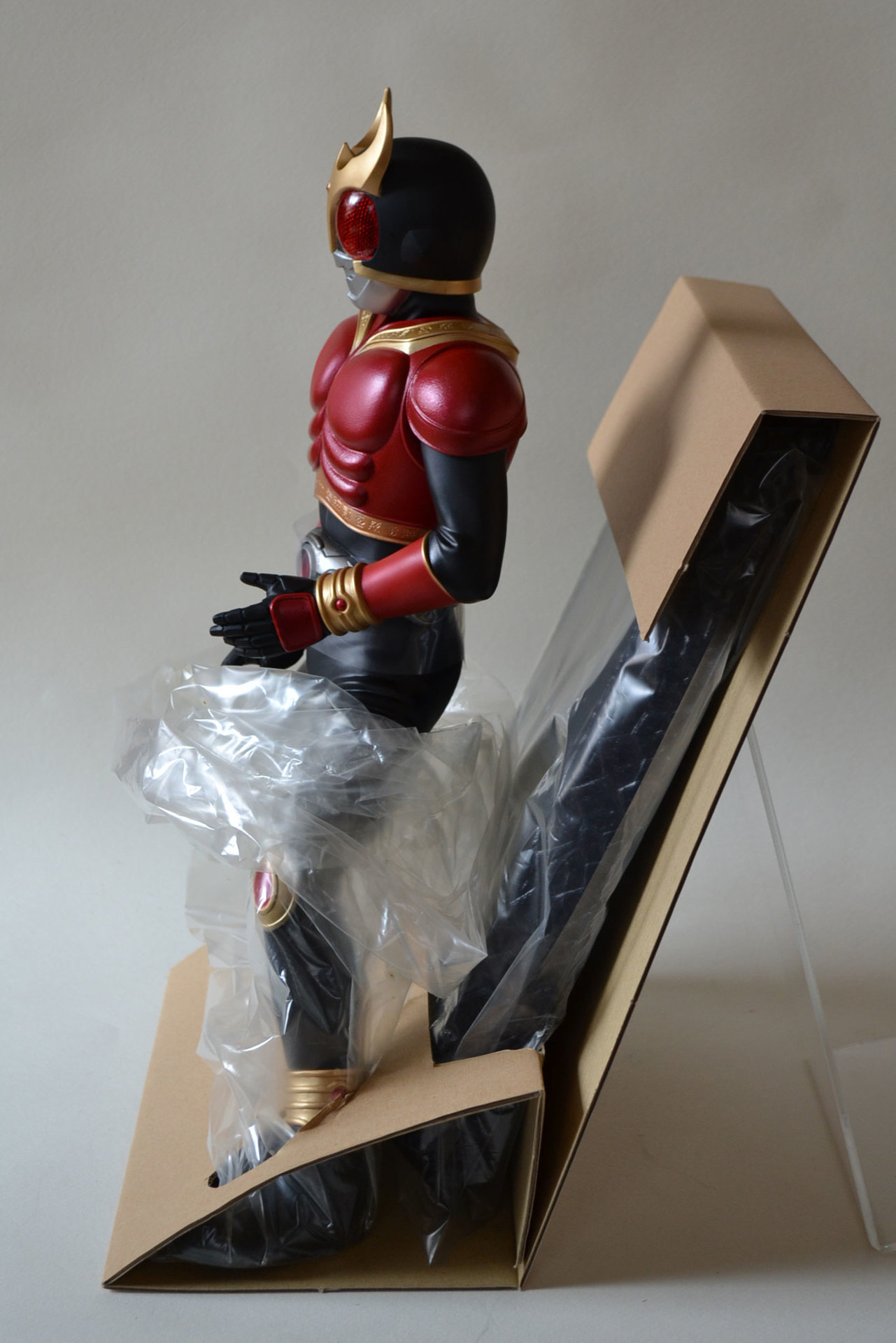 京本コレクション16 仮面ライダークウガ マイティフォーム: Cochi.ka