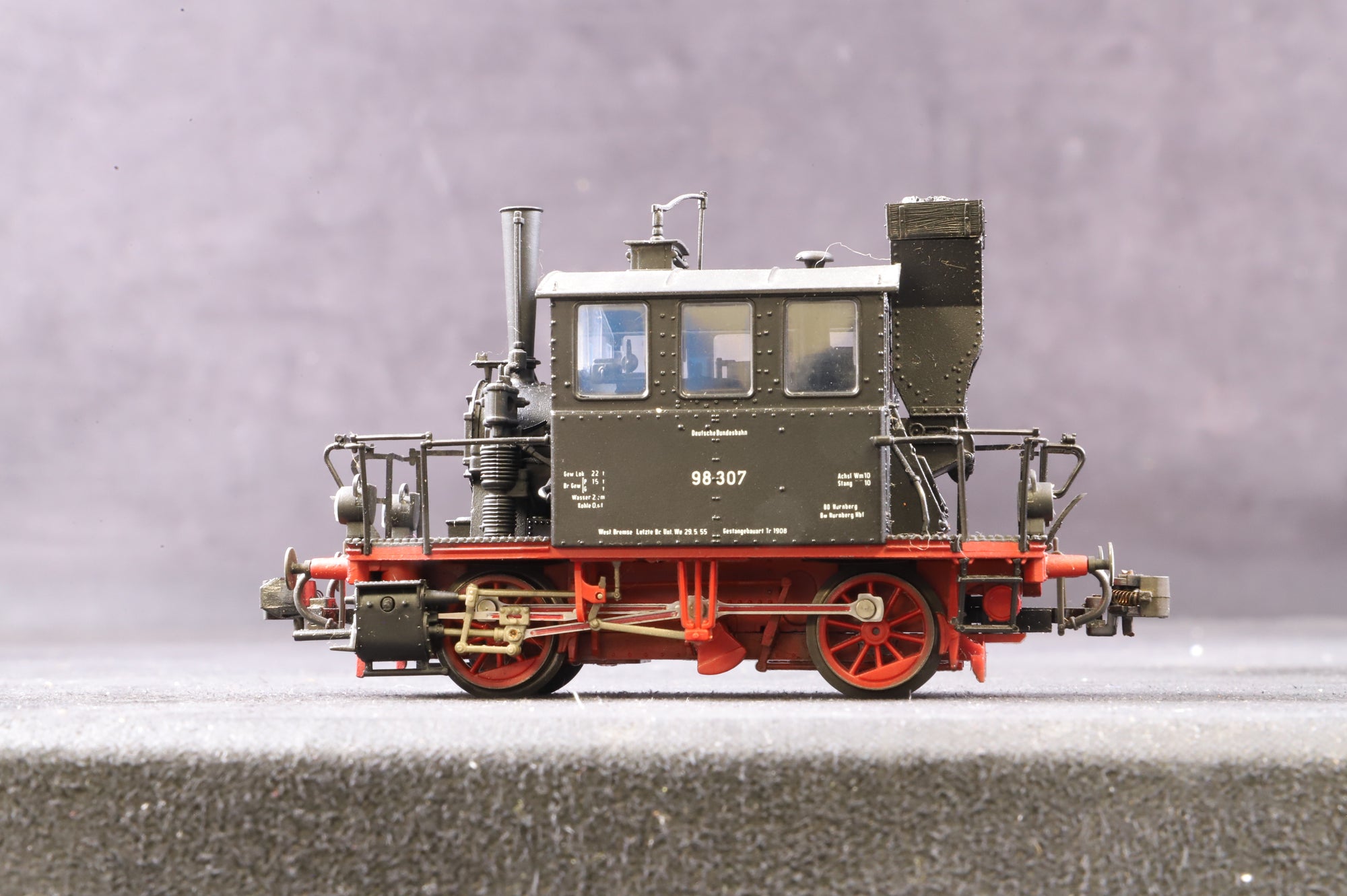 Roco HO 43255 Class BR 98 4510 0-4-0 'Glaskesten' DB - Clark Railworks