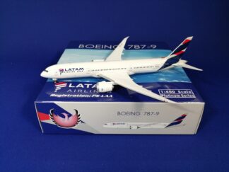 11714 Phoenix Etihad Airways / エティハド航空 A330-300 A6-AFB 1